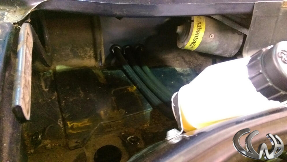 Brake Fliud reservoir