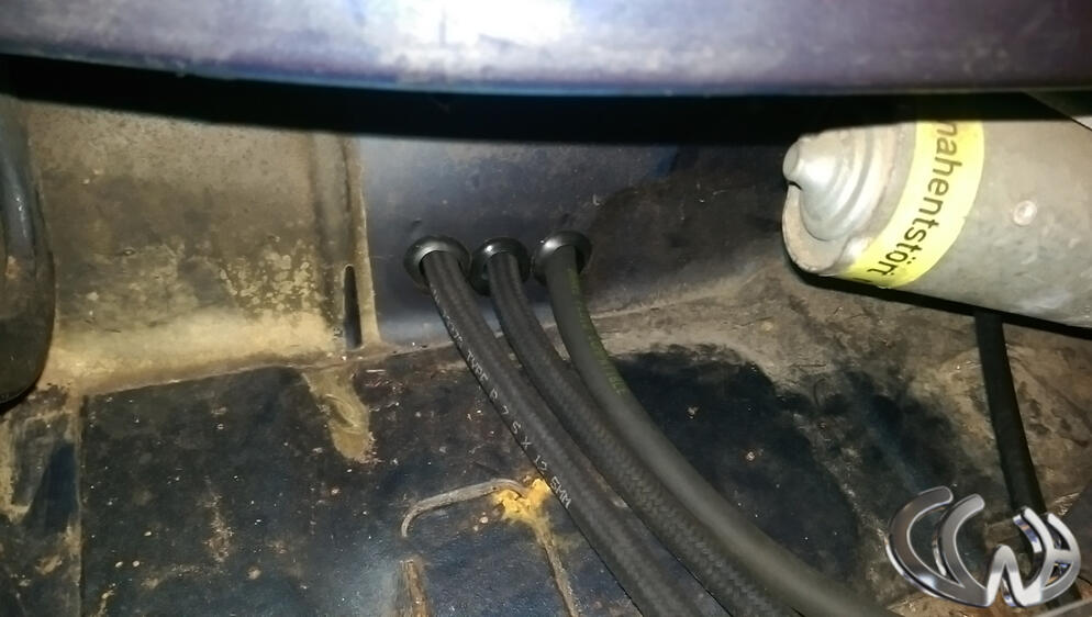 Brake Fluid reservoir 2